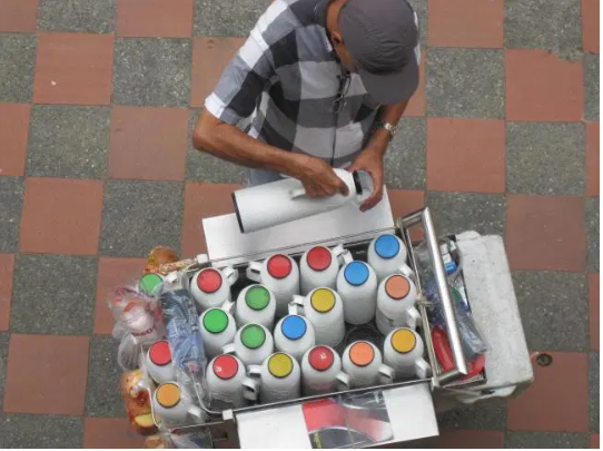 BatchCoffeeReviewUK7CManpouringTinto What is Tinto Coffee (From Colombia)?