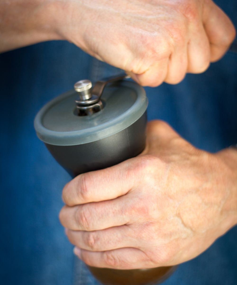 Bettertogrindcoffeebeans3F Does Grinding Your Own Coffee Taste Better?