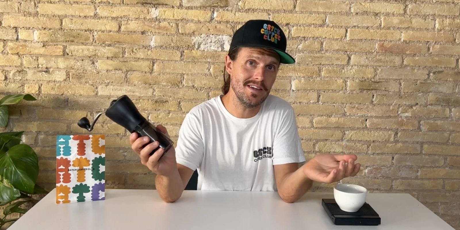 Tomusingatimemorecoffeegrinder Timemore Black Mirror Coffee Scales Review